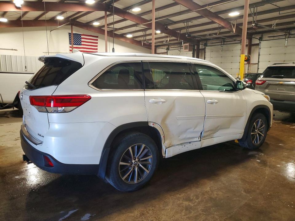 54859126 :رقم المزاد ، 5TDJZRFH5HS509084 vin ، 2017 Toyota Highlander مزاد بيع