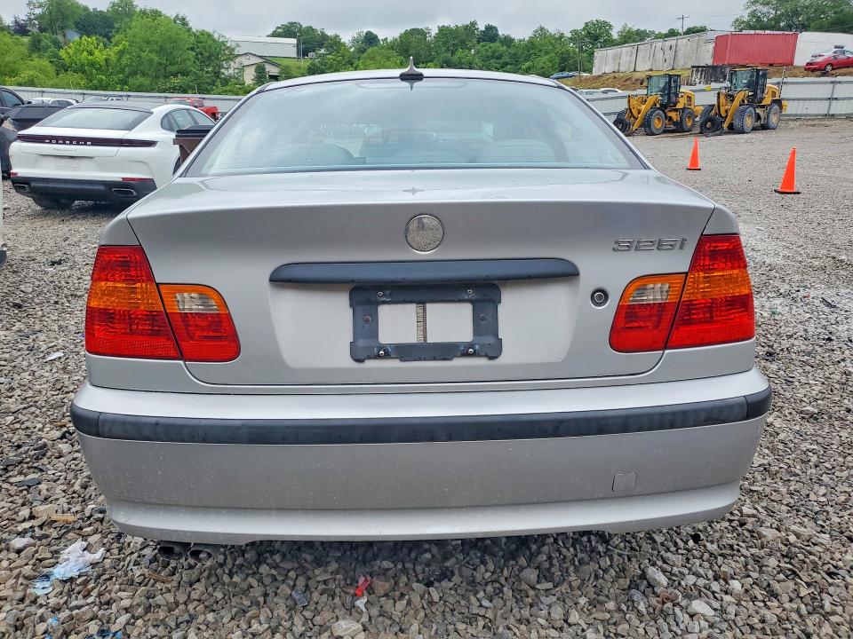 54403156 :رقم المزاد ، WBAEV33464KW15618 vin ، 2004 Bmw 325 مزاد بيع