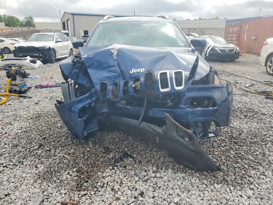 55282516 :رقم المزاد ، 1C4PJLLB4JD584228 vin ، 2018 Jeep Cherokee مزاد بيع