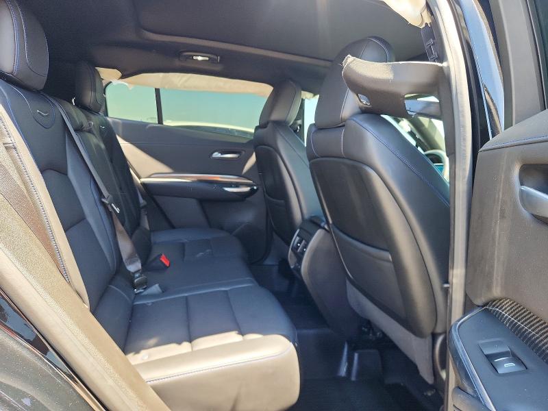 53773076 :رقم المزاد ، 1GYFZER49RF111413 vin ، 2024 Cadillac Xt4 مزاد بيع