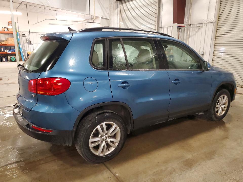 2017 Volkswagen Tiguan მანქანა იყიდება აუქციონზე, vin: WVGBV7AXXHK024090, აუქციონის ნომერი: 54630436