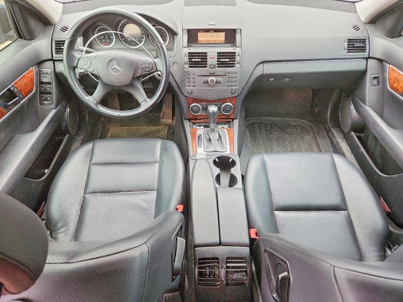 53637086 :رقم المزاد ، WDDGF8FB7AF417382 vin ، 2010 Mercedes-benz C مزاد بيع