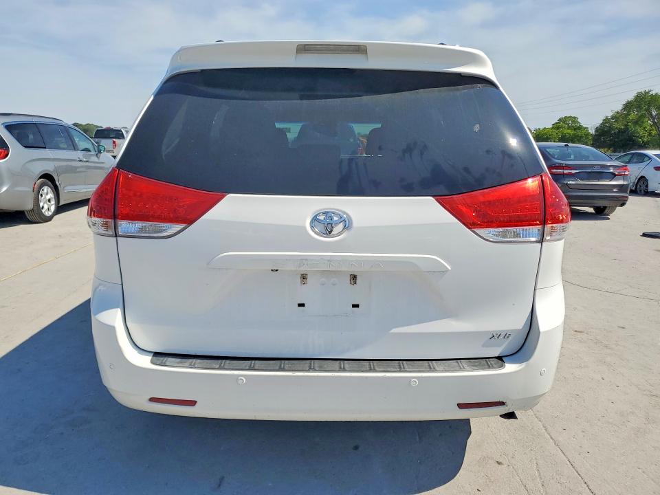 Продажа на аукционе авто 2012 Toyota Sienna, vin: 5TDYK3DC8CS247657, номер лота: 53430536