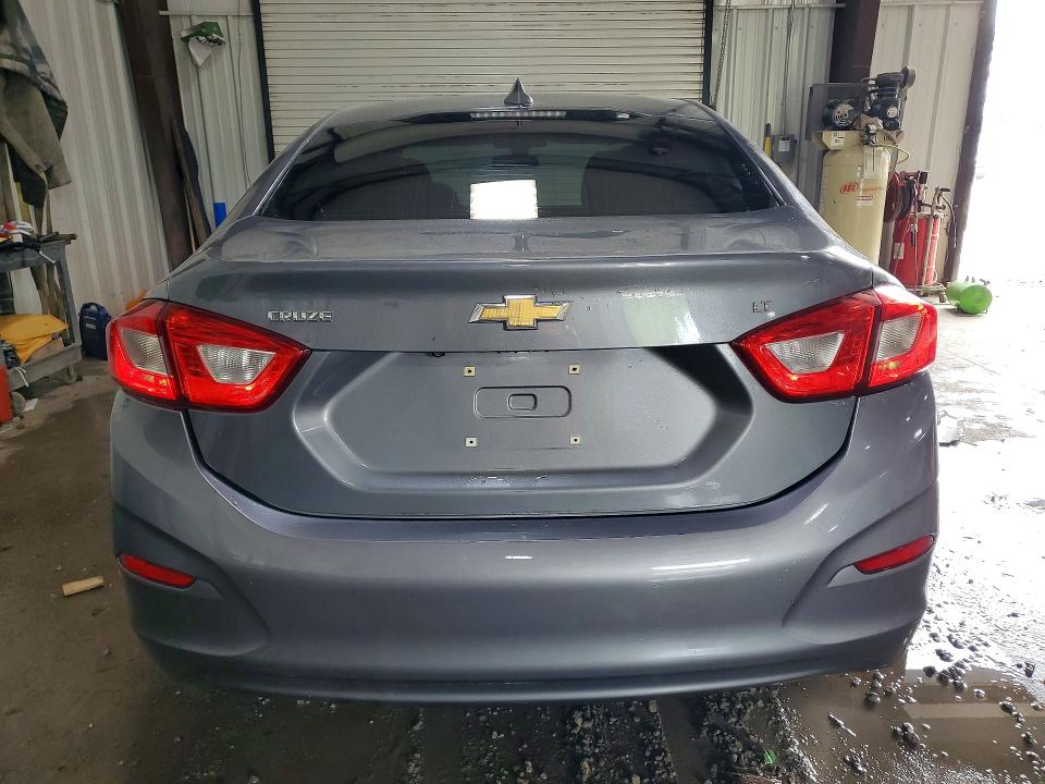 Продажа на аукционе авто 2018 Chevrolet Cruze, vin: 1G1BE5SM9J7114300, номер лота: 54757426