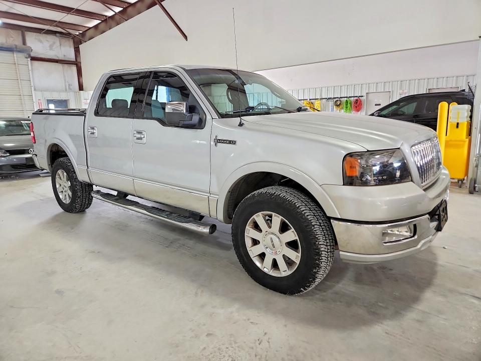 53882006 :رقم المزاد ، 5LTPW18586FJ06315 vin ، 2006 Lincoln Townhouse Mark Lt مزاد بيع