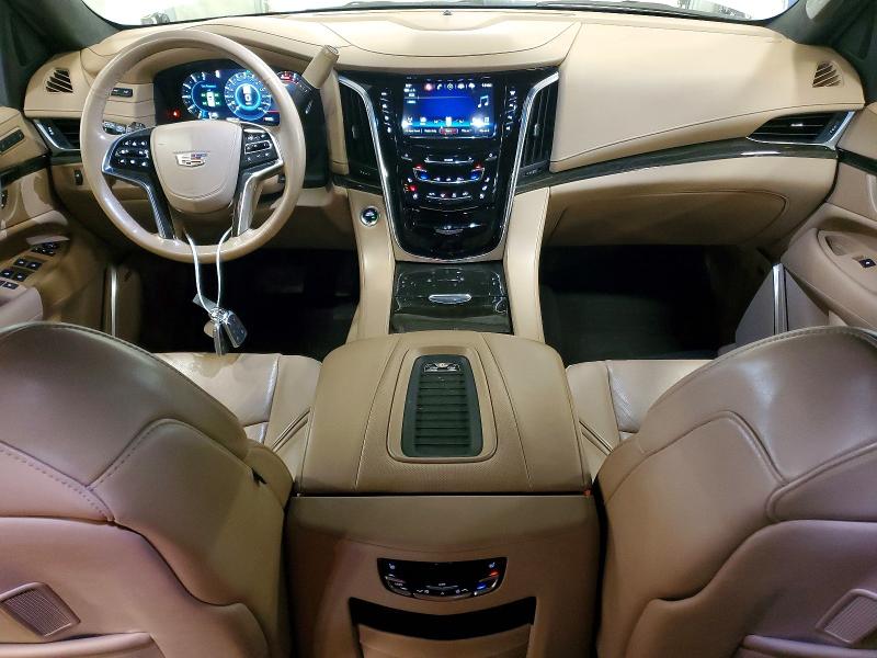 53334956 :رقم المزاد ، 1GYS4KKJ2LR226453 vin ، 2020 Cadillac Escalade مزاد بيع