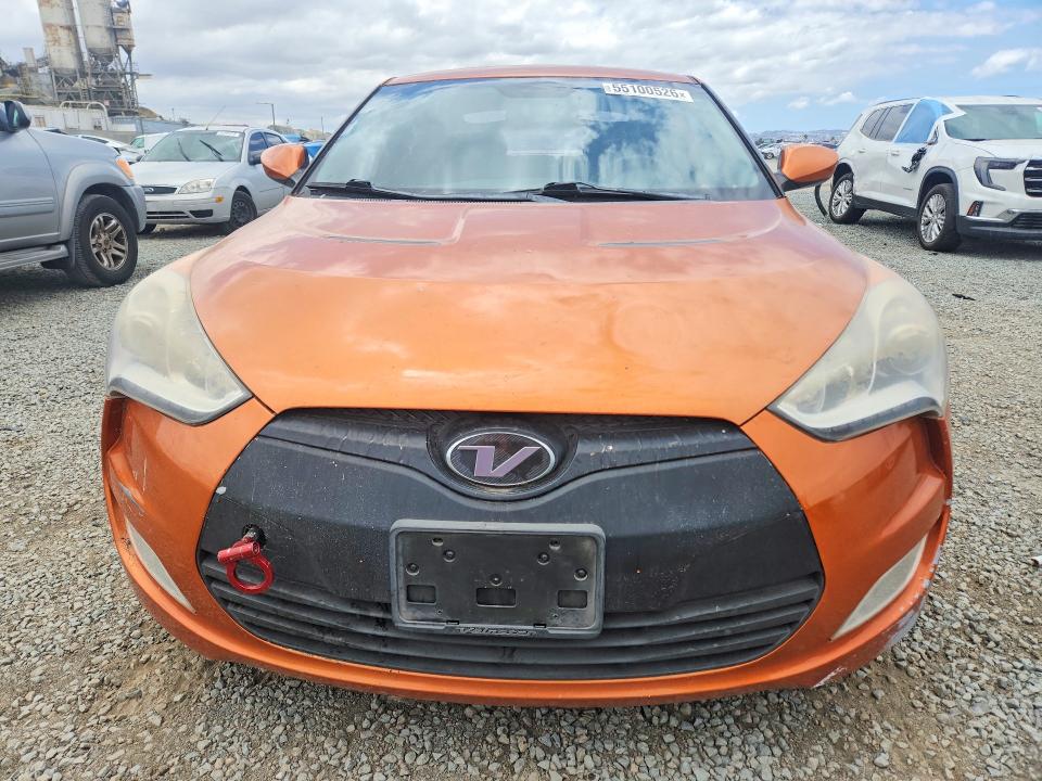 55100526 :رقم المزاد ، KMHTC6AD4FU223163 vin ، 2015 Hyundai Veloster مزاد بيع