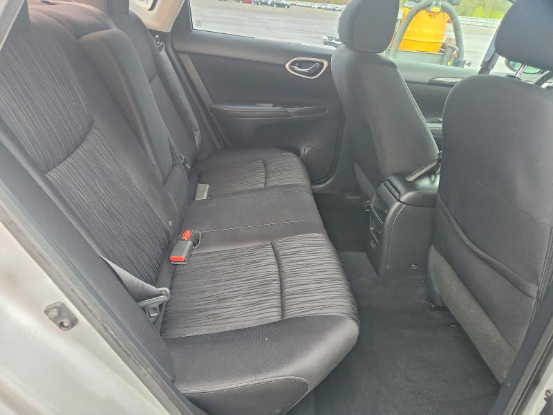 53695476 :رقم المزاد ، 3N1AB7AP6KY238594 vin ، 2019 Nissan Sentra مزاد بيع