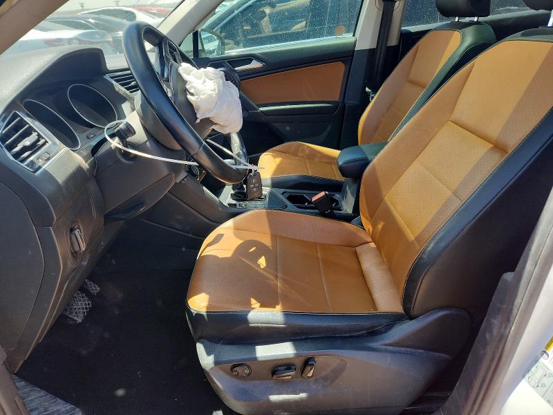 53457176 :رقم المزاد ، 3VV3B7AX2JM161851 vin ، 2018 Volkswagen Tiguan مزاد بيع