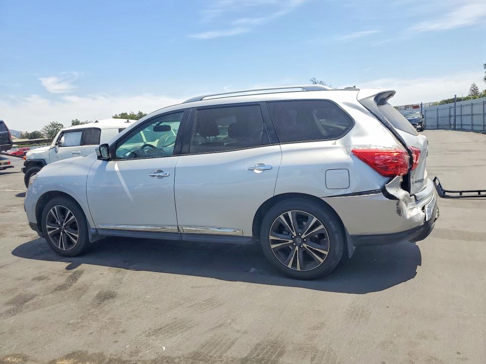 Продажа на аукционе авто 2017 Nissan Pathfinder, vin: 5N1DR2MN7HC641175, номер лота: 54018836