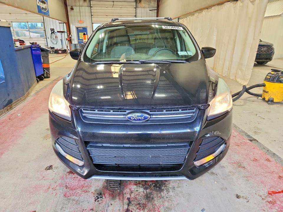 52736696 :رقم المزاد ، 1FMCU9GX7FUB42870 vin ، 2015 Ford Escape مزاد بيع