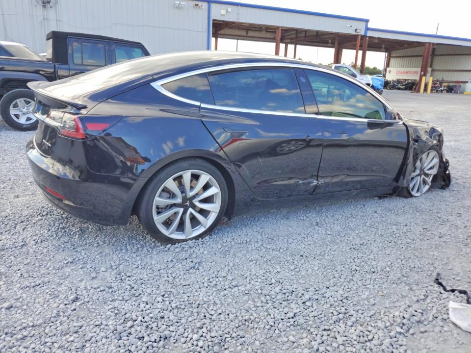2018 Tesla Model 3 მანქანა იყიდება აუქციონზე, vin: 5YJ3E1EBXJF088170, აუქციონის ნომერი: 53975346