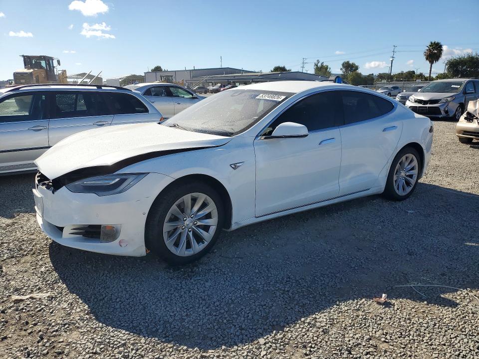 Продаж на аукціоні авто 2016 Tesla Model S, vin: 5YJSA1E13GF162391, номер лоту: 53749826
