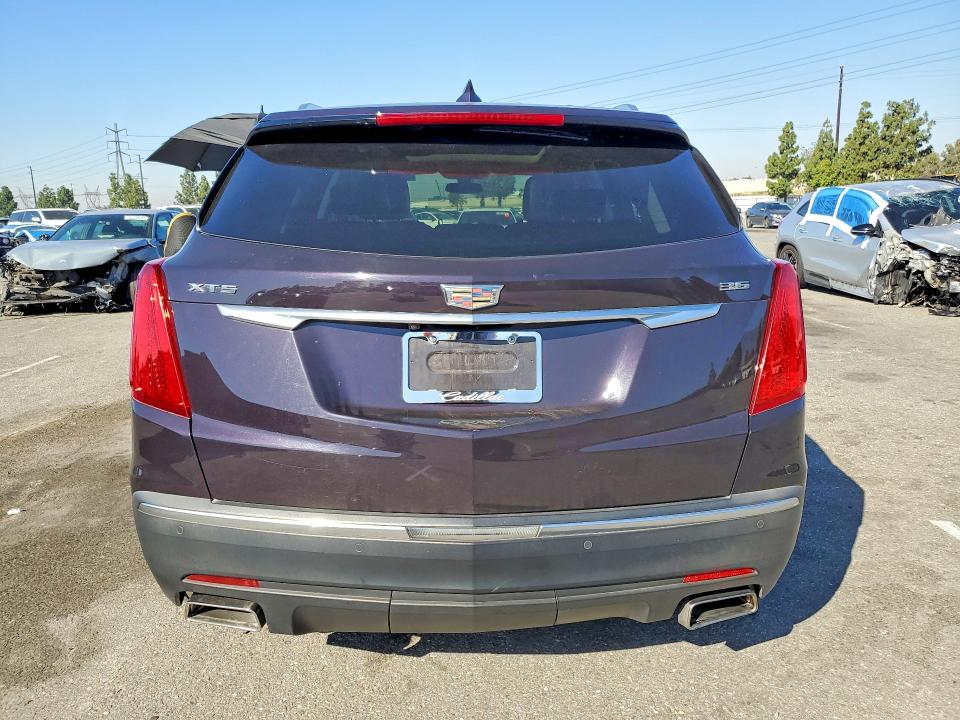 54343206 :رقم المزاد ، 1GYKNCRS1JZ235076 vin ، 2018 Cadillac Xt5 مزاد بيع
