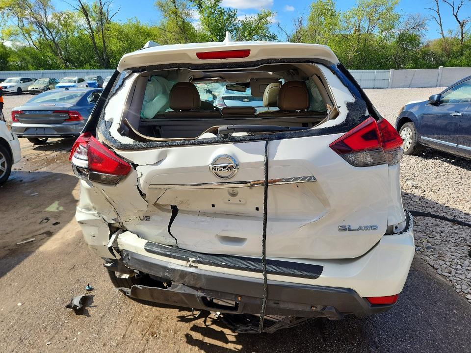 52202726 :رقم المزاد ، 5N1AT2MV5HC868109 vin ، 2017 Nissan Rogue مزاد بيع