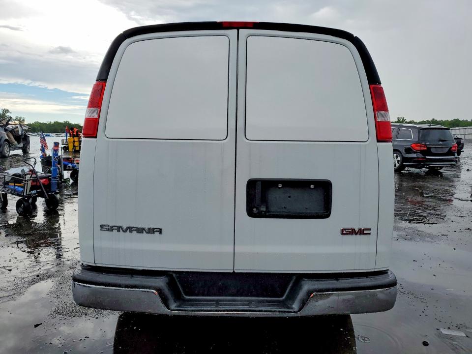 52406266 :رقم المزاد ، 1GTW7AF73M1260988 vin ، 2021 Gmc Savana مزاد بيع