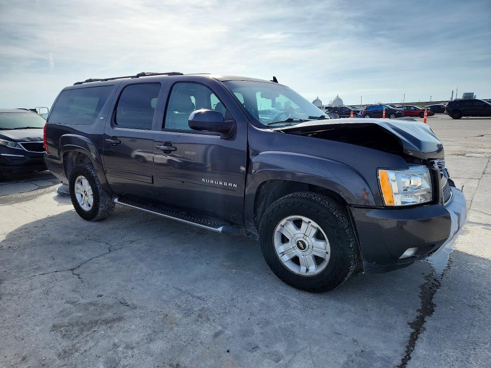 41628176 :رقم المزاد ، 1GNUKJE32AR223178 vin ، 2010 Chevrolet Suburban مزاد بيع
