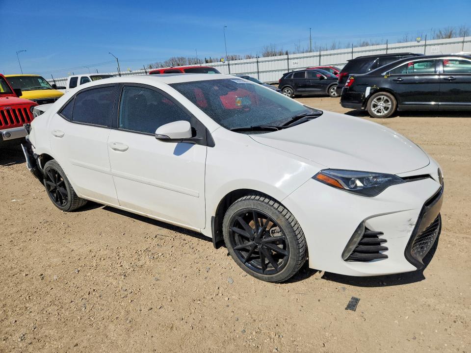 52691496 :رقم المزاد ، 2T1BURHE9JC972513 vin ، 2018 Toyota Corolla مزاد بيع