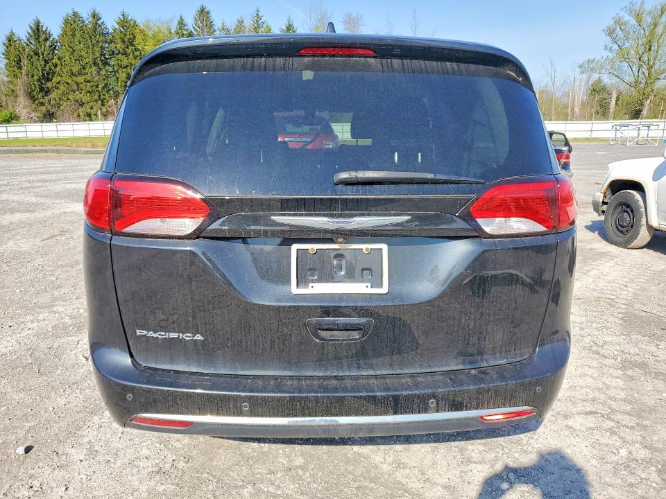 52310266 :رقم المزاد ، 2C4RC1BG2JR120727 vin ، 2018 Chrysler Pacifica مزاد بيع