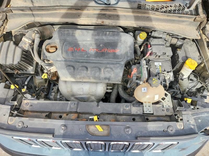 52248986 :رقم المزاد ، ZACCJABT7FPC27244 vin ، 2015 Jeep Renegade مزاد بيع