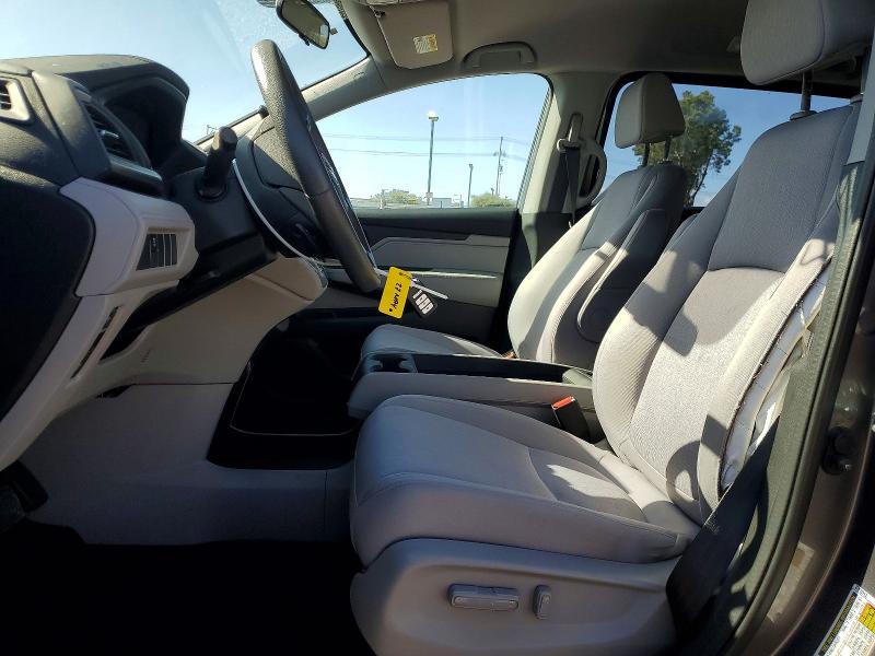 55463296 :رقم المزاد ، 5FNRL6H28JB036111 vin ، 2018 Honda Odyssey مزاد بيع