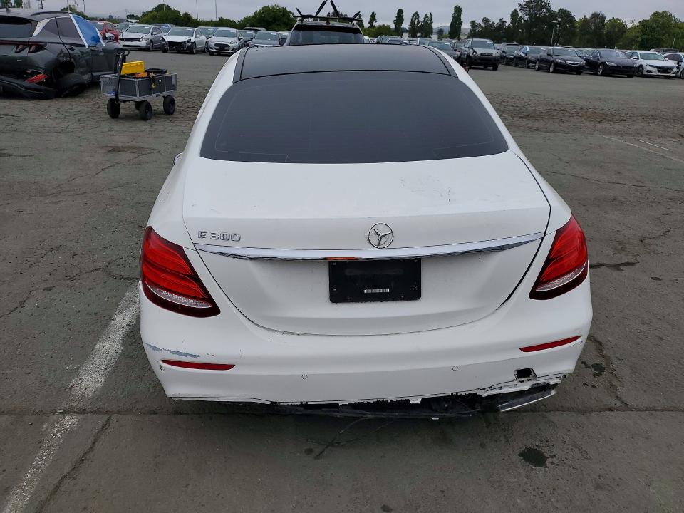 2019 Mercedes-benz E მანქანა იყიდება აუქციონზე, vin: WDDZF4JB8KA506501, აუქციონის ნომერი: 53256356