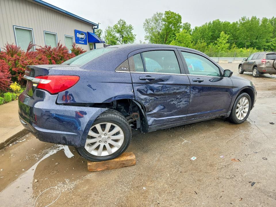 54275556 :رقم المزاد ، 1C3CCBBB4CN118076 vin ، 2012 Chrysler 200 مزاد بيع