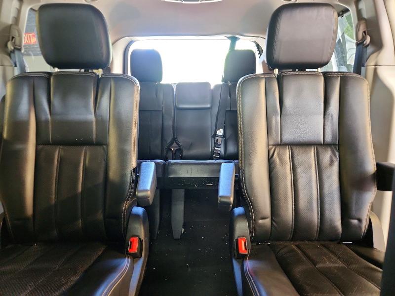 2011 Chrysler Town & Country მანქანა იყიდება აუქციონზე, vin: 2A4RR8DG0BR631594, აუქციონის ნომერი: 55288176