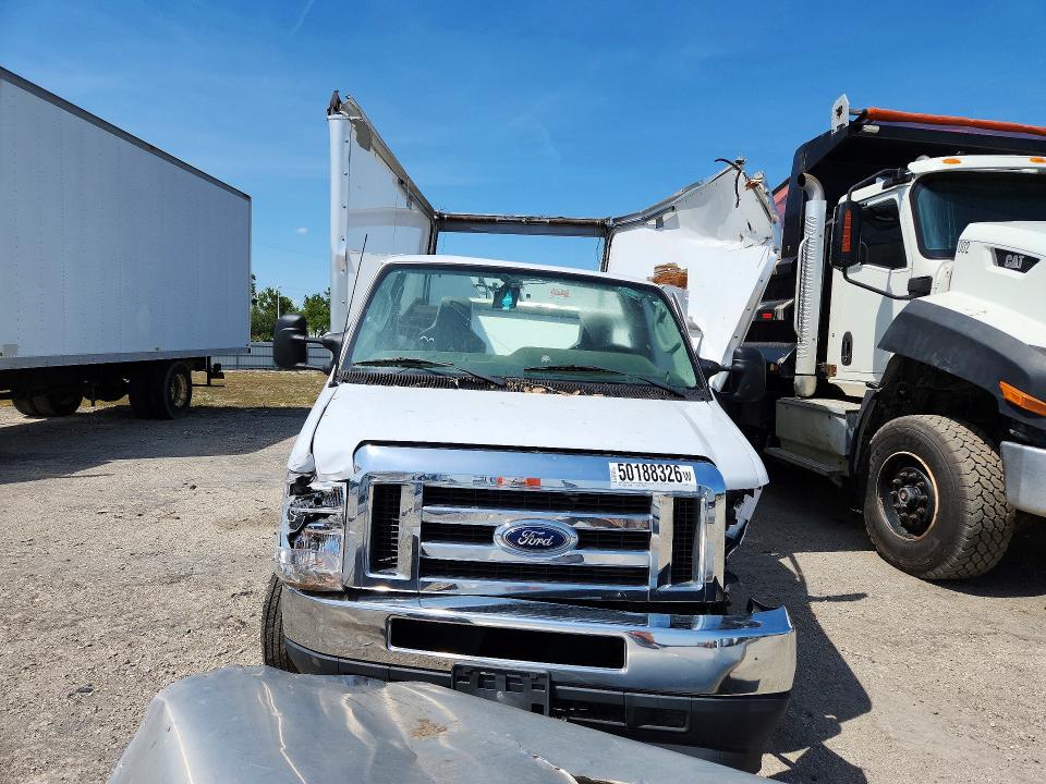 50188326 :رقم المزاد ، 1FDXE4FN3PDD21622 vin ، 2023 Ford Econoline مزاد بيع