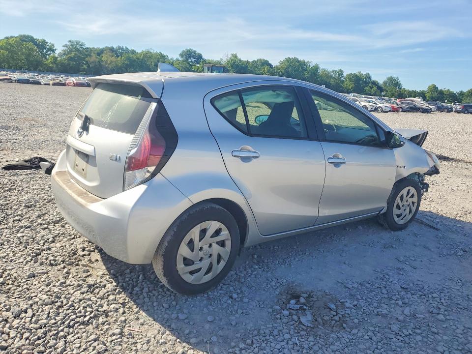 53909016 :رقم المزاد ، JTDKDTB30G1119466 vin ، 2016 Toyota Prius C مزاد بيع