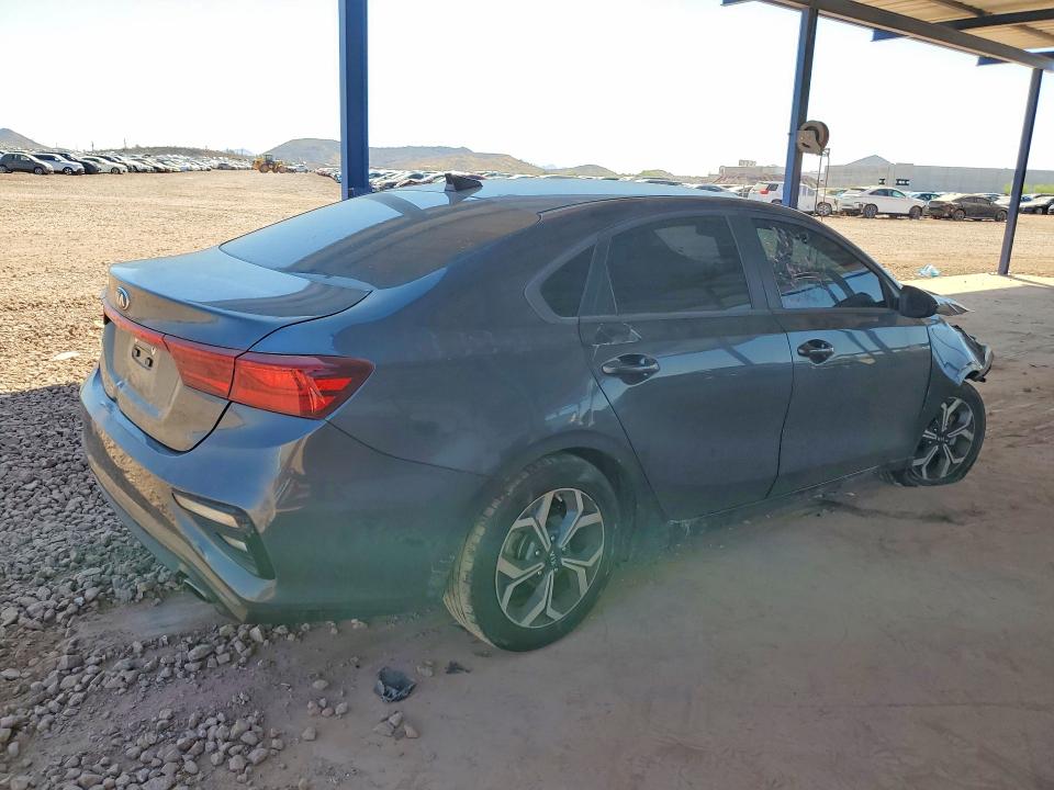 Продажа на аукционе авто 2021 Kia Forte, vin: 3KPF24AD5ME292576, номер лота: 52734966