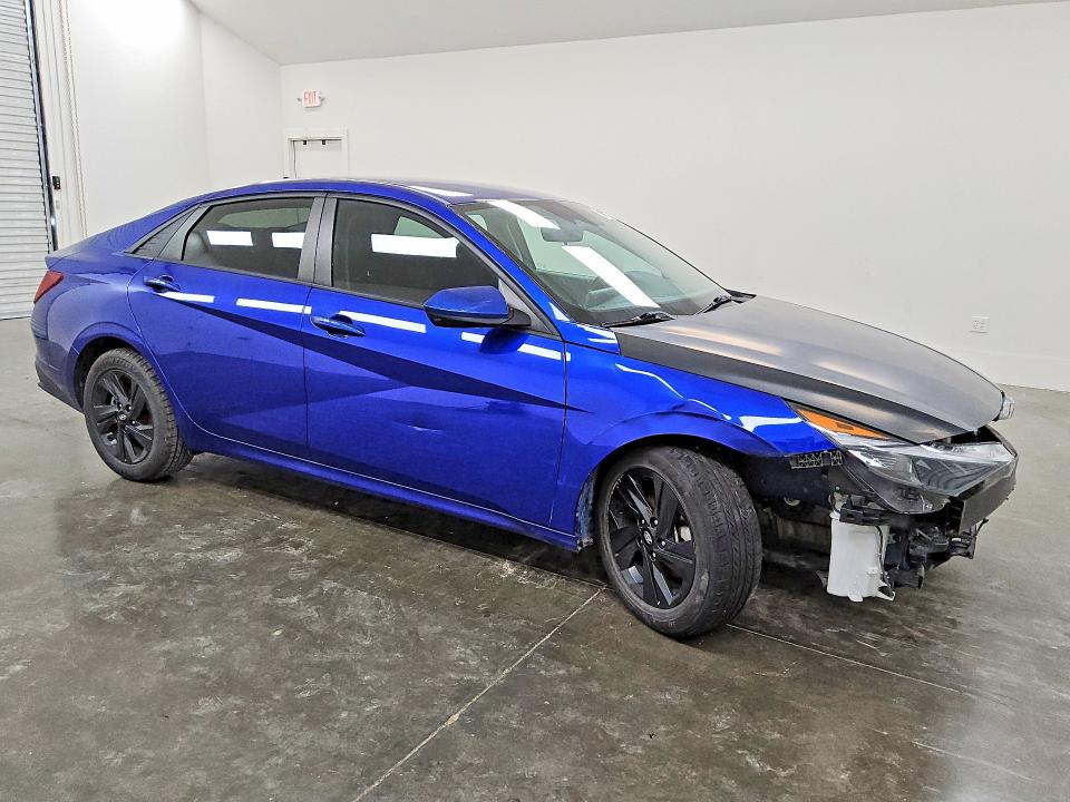 2021 Hyundai Elantra მანქანა იყიდება აუქციონზე, vin: KMHLM4AG2MU121627, აუქციონის ნომერი: 51274076