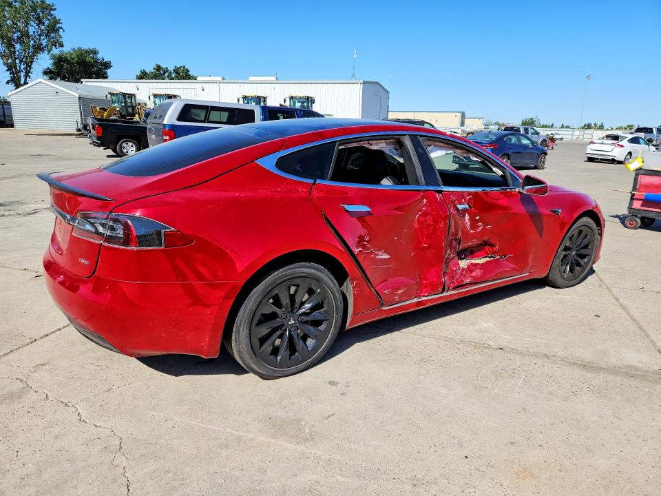 Продаж на аукціоні авто 2018 Tesla Model S, vin: 5YJSA1E21JF278575, номер лоту: 53957476
