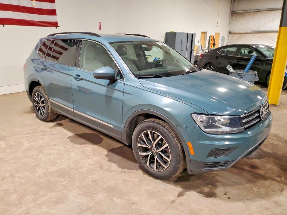 52849556 :رقم المزاد ، 3VV3B7AX7MM060048 vin ، 2021 Volkswagen Tiguan مزاد بيع