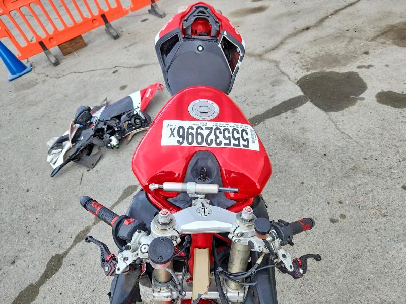 55532996 :رقم المزاد ، ZDM1XBMV1CB021325 vin ، 2012 Ducati Superbike مزاد بيع