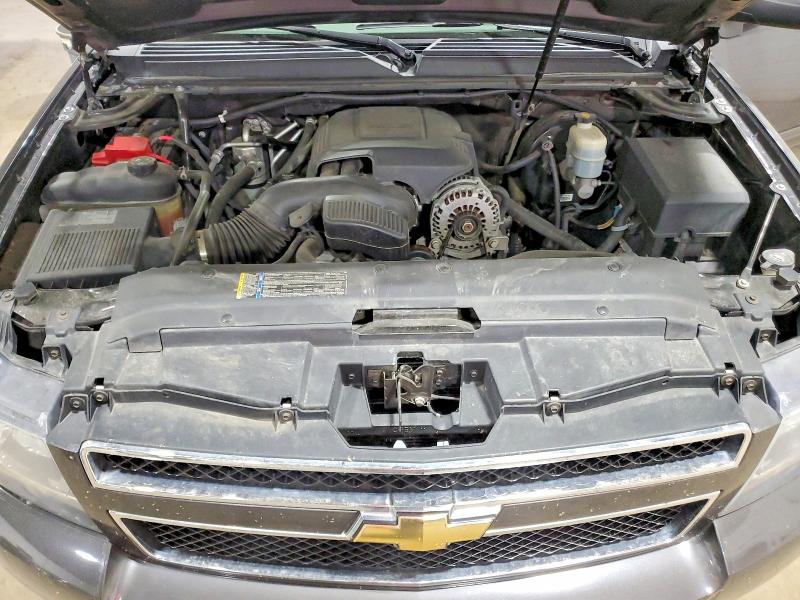 48861146 :رقم المزاد ، 1GNUKJE38AR231219 vin ، 2010 Chevrolet Suburban مزاد بيع