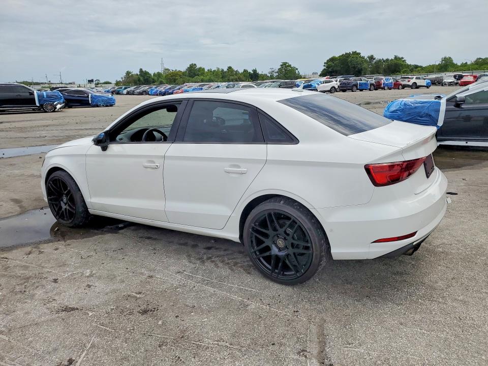 2017 Audi A3 მანქანა იყიდება აუქციონზე, vin: WAUAUGFF8H1042772, აუქციონის ნომერი: 55560206