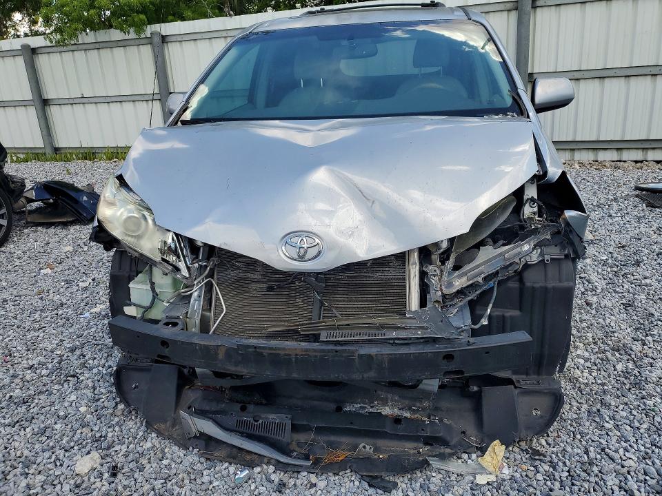 Aukcja sprzedaży 2014 Toyota Sienna, vin: 5TDYK3DC0ES421739, numer aukcji: 54260156