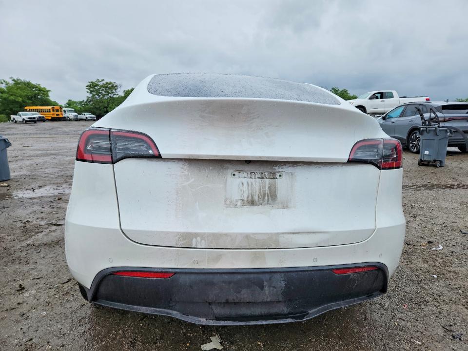 Auction sale of the 2022 Tesla Model Y, vin: 7SAYGDEE0NF384805, lot number: 54019776