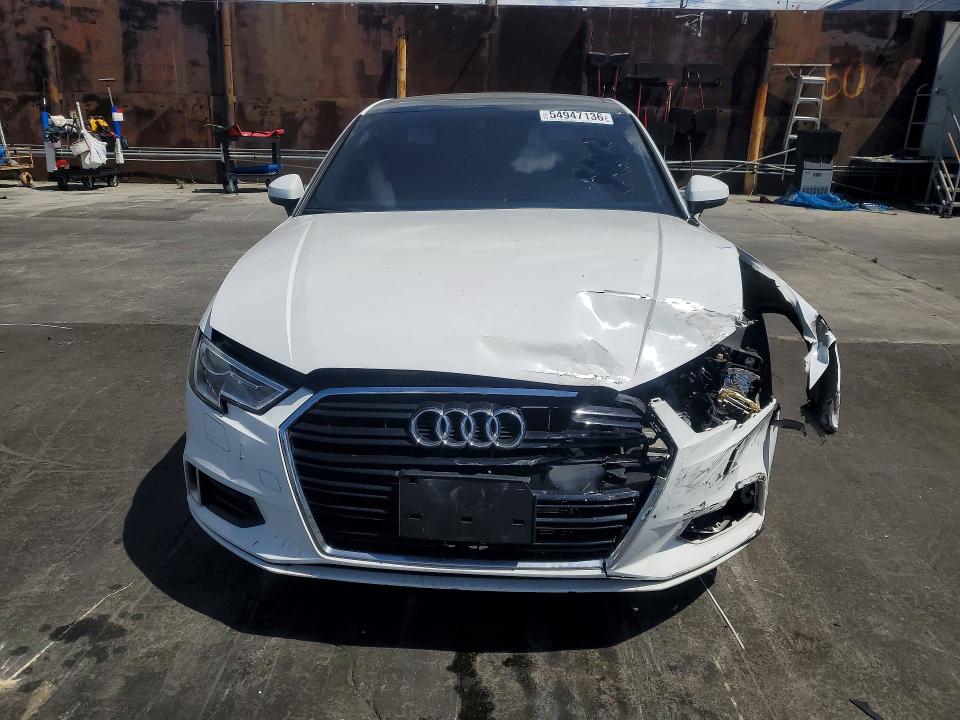 Продажа на аукционе авто 2019 Audi A3, vin: WAUAUGFF0K1012124, номер лота: 54947136