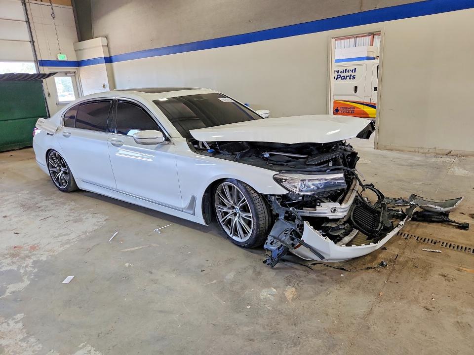 53769156 :رقم المزاد ، WBA7E2C5XKB216901 vin ، 2019 Bmw 740 مزاد بيع