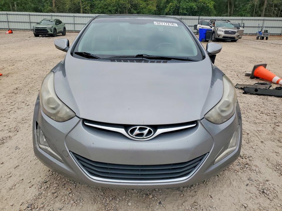52717216 :رقم المزاد ، KMHDH4AE6FU343971 vin ، 2015 Hyundai Elantra مزاد بيع