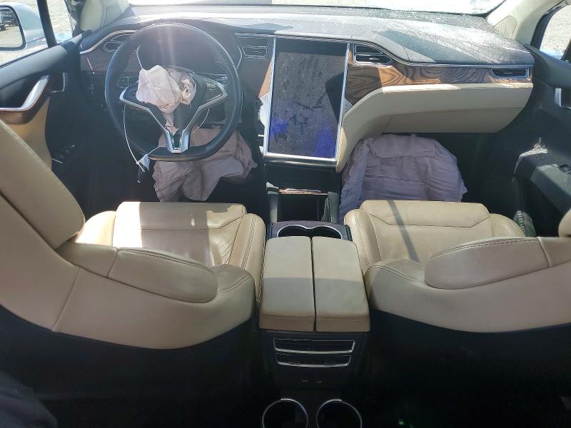 2017 Tesla Model X მანქანა იყიდება აუქციონზე, vin: 5YJXCBE22HF055168, აუქციონის ნომერი: 53095826