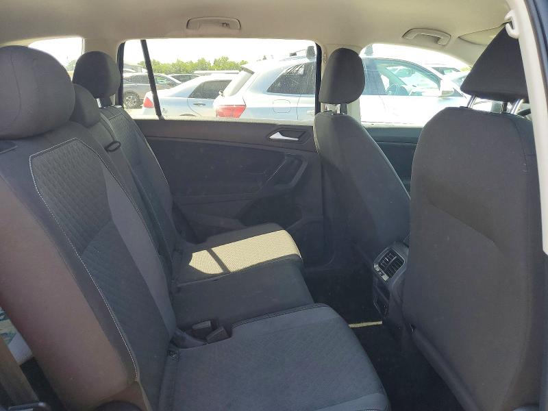 Продажа на аукционе авто 2021 Volkswagen Tiguan, vin: 3VV1B7AX5MM042820, номер лота: 53162326