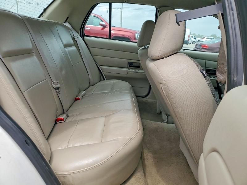 54154846 :رقم المزاد ، 2FABP7BV7AX129044 vin ، 2010 Ford Crown Victoria مزاد بيع
