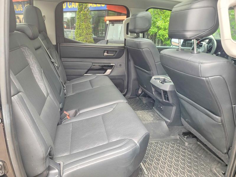 55111256 :رقم المزاد ، 5TFJC5DB3NX008452 vin ، 2022 Toyota Tundra مزاد بيع