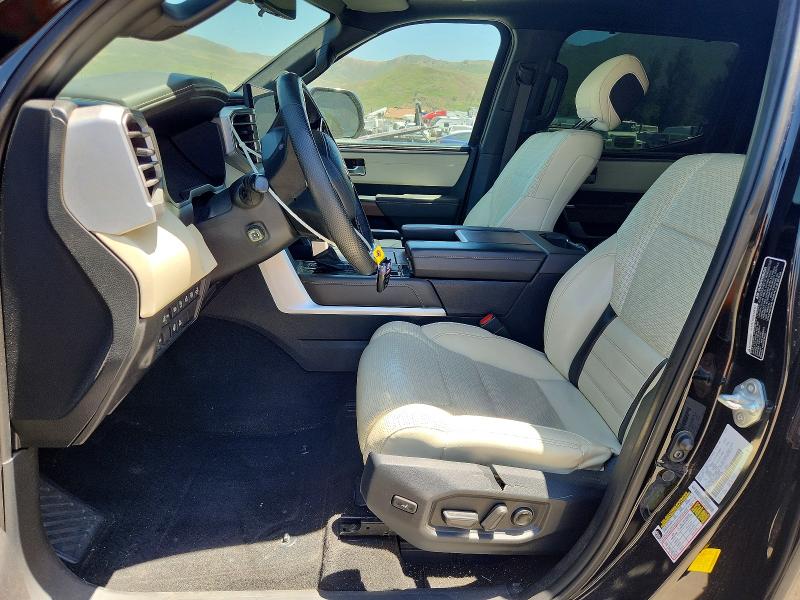 Продажа на аукционе авто 2022 Toyota Tundra, vin: 5TFMA5DB8NX016100, номер лота: 54432406