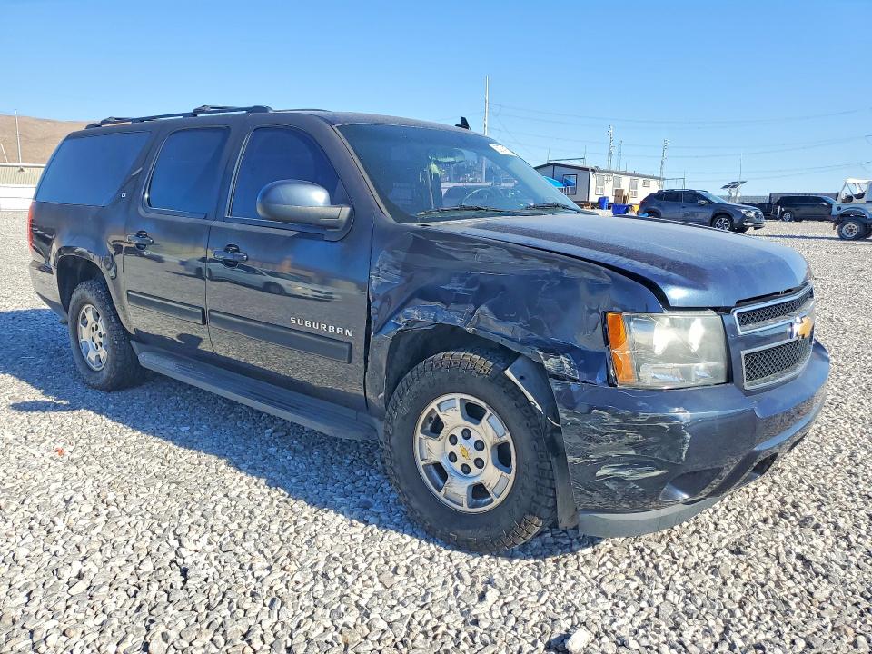 52741636 :رقم المزاد ، 1GNSCJE02DR218173 vin ، 2013 Chevrolet Suburban مزاد بيع