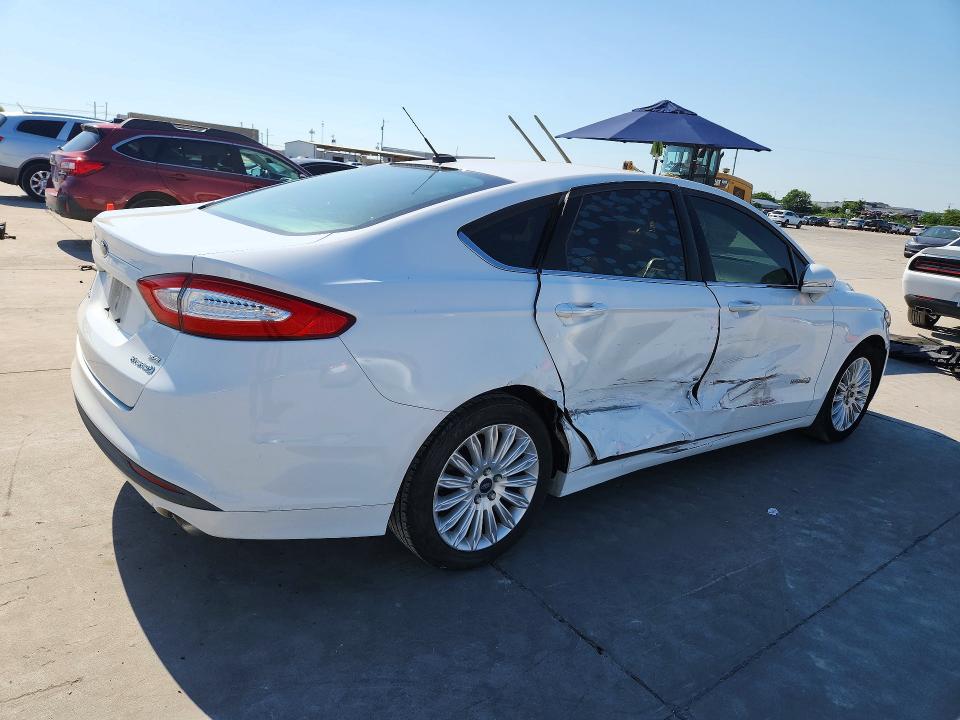 Продажа на аукционе авто 2016 Ford Fusion, vin: 3FA6P0LU0GR358199, номер лота: 53379026