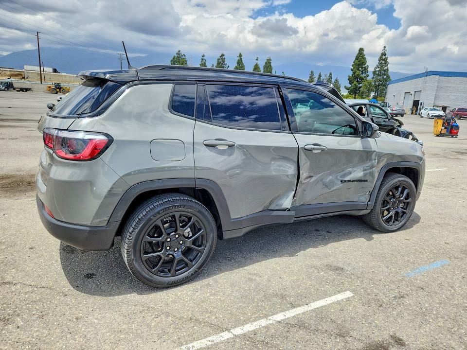 55069866 :رقم المزاد ، 3C4NJDBN6PT556328 vin ، 2023 Jeep Compass مزاد بيع